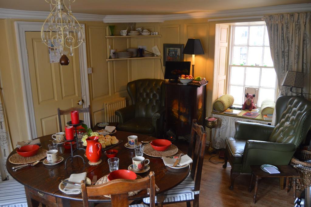 دَنز Lady Penelope'S B&B المظهر الخارجي الصورة